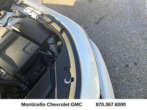 Used 2016 Chevrolet Impala LT w/ Convenience Package image 29