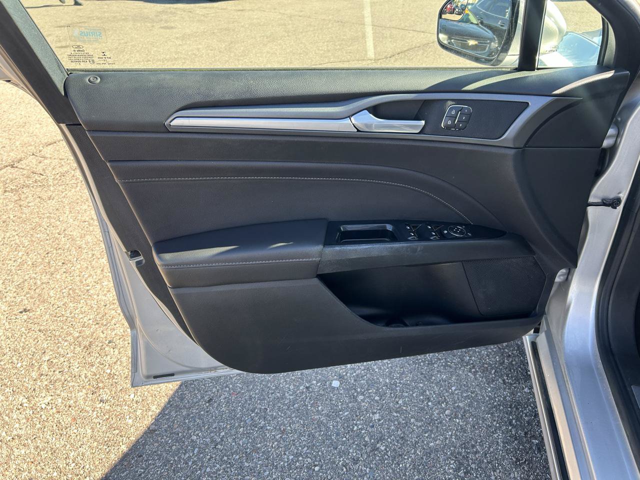 Used 2013 Ford Fusion Titanium FWD image 14