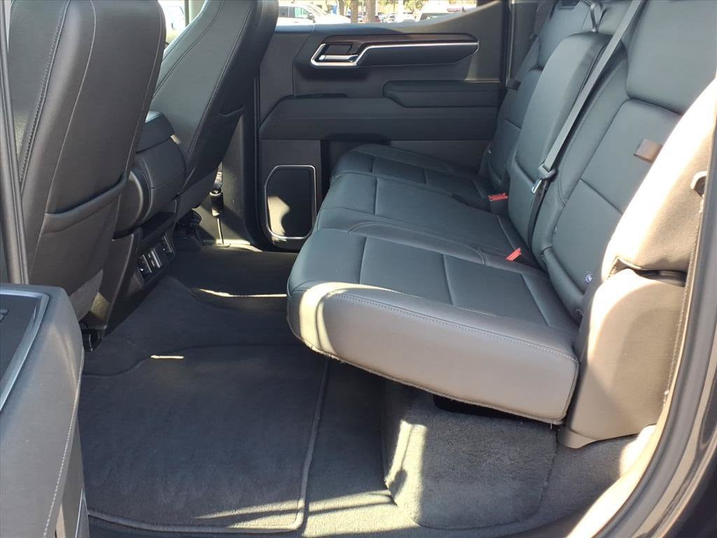 Used 2026 GMC Sierra 1500 SLT RWD image 22