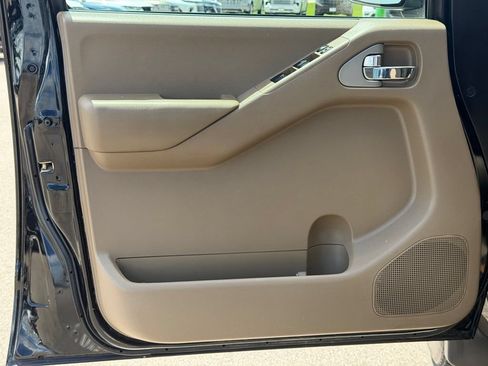 Used 2007 Nissan Frontier SE w/ Power Pkg AWD/4WD image 20