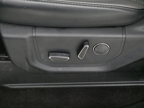 Used 2019 Ford F150 Raptor w/ Equipment Group 802A Luxury image 20