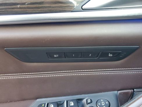 Used 2020 BMW M550i xDrive w/ Executive Package image 19