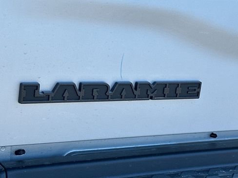 New 2026 RAM 2500 Laramie AWD/4WD image 25