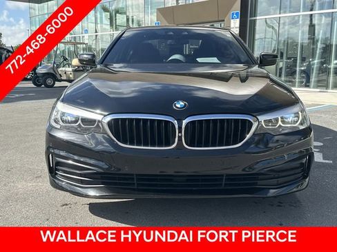 Used 2019 BMW 530i w/ Convenience Package image 3