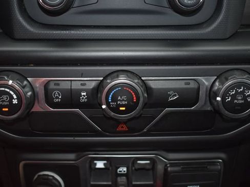 Used 2020 Jeep Wrangler Unlimited Sport S AWD/4WD image 25