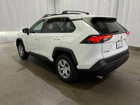 Certified 2021 Toyota RAV4 LE AWD/4WD image 5