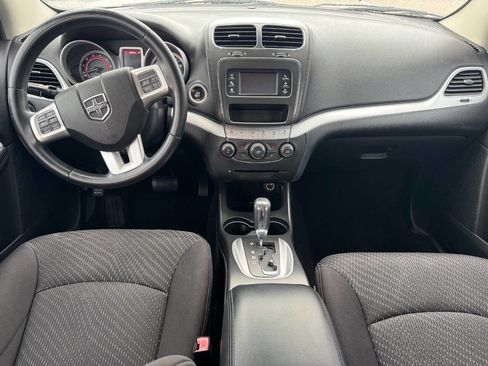 Used 2013 Dodge Journey American Value Package w/ Flexible Seating Group image 16