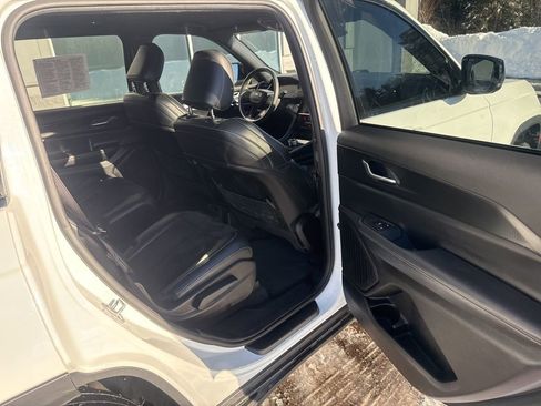 Used 2023 Jeep Grand Cherokee L Laredo image 26