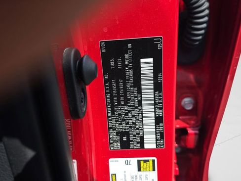 Used 2024 Toyota Corolla Cross SE image 29