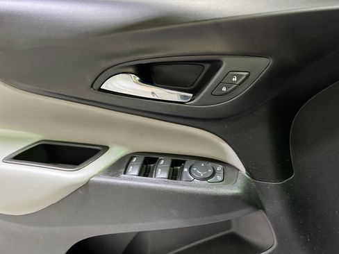 Certified 2020 Chevrolet Equinox LS w/ LS Convenience Package image 24