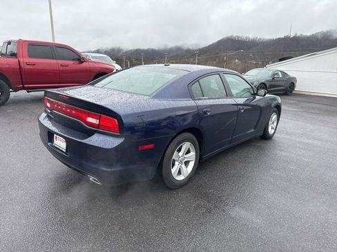 Used 2013 Dodge Charger SXT image 8