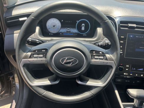 Certified 2023 Hyundai Tucson SEL w/ Convenience Package FWD image 16