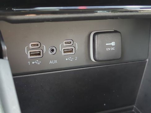 Used 2024 Jeep Grand Cherokee Limited image 24