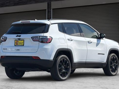New 2026 Jeep Compass Latitude AWD/4WD image 4