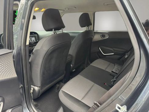 Used 2020 Kia Soul LX FWD image 19
