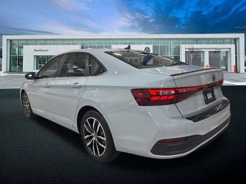 New 2026 Volkswagen Jetta SE FWD image 3