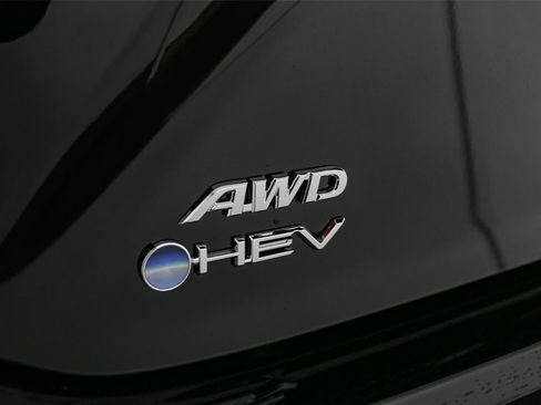 New 2026 Toyota Camry SE image 10