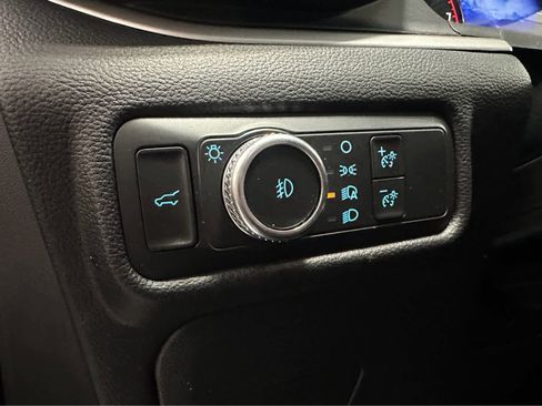 Used 2021 Ford Explorer XLT w/ Equipment Group 202A image 21