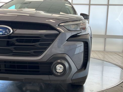 Used 2023 Subaru Outback Premium image 11