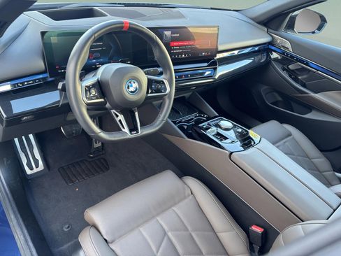 Used 2025 BMW i5 M60 image 22