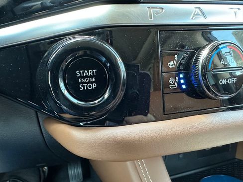 New 2026 Nissan Pathfinder Platinum AWD/4WD image 30