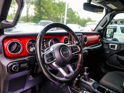 Used 2020 Jeep Wrangler Unlimited Rubicon AWD/4WD image 11