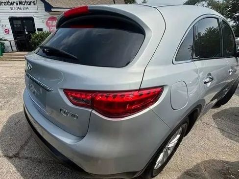 Used 2016 INFINITI QX70 3.7 image 3