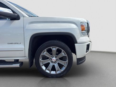 Used 2015 GMC Sierra 1500 Denali w/ Driver Alert Package AWD/4WD image 21