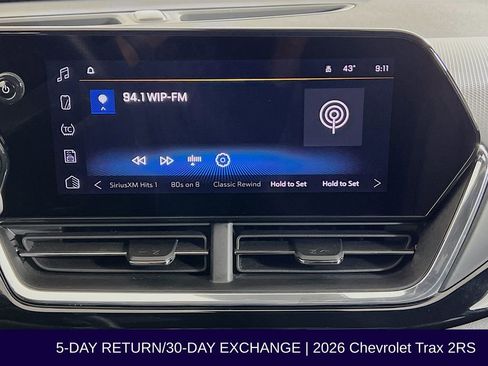 Used 2026 Chevrolet Trax RS w/ Sunroof Package image 18