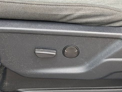 Used 2023 Ford F150 XLT image 19