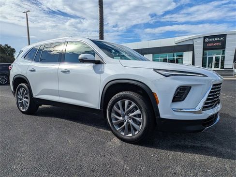 New 2026 Buick Enclave Preferred image 2