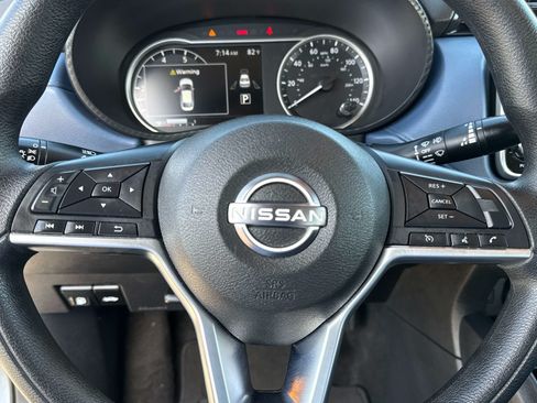 Used 2025 Nissan Versa SV FWD image 22
