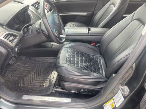 Used 2016 Lincoln MKZ FWD image 14