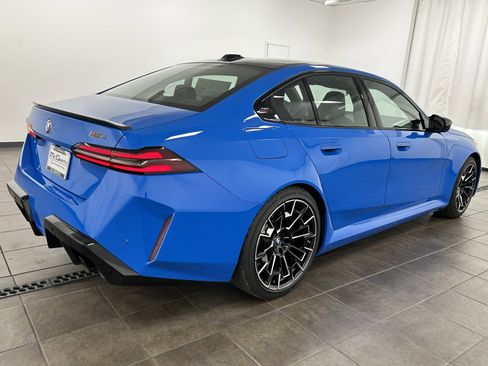 New 2026 BMW M5 w/ Carbon Package image 5