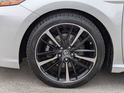 Used 2019 Toyota Camry XSE image 13