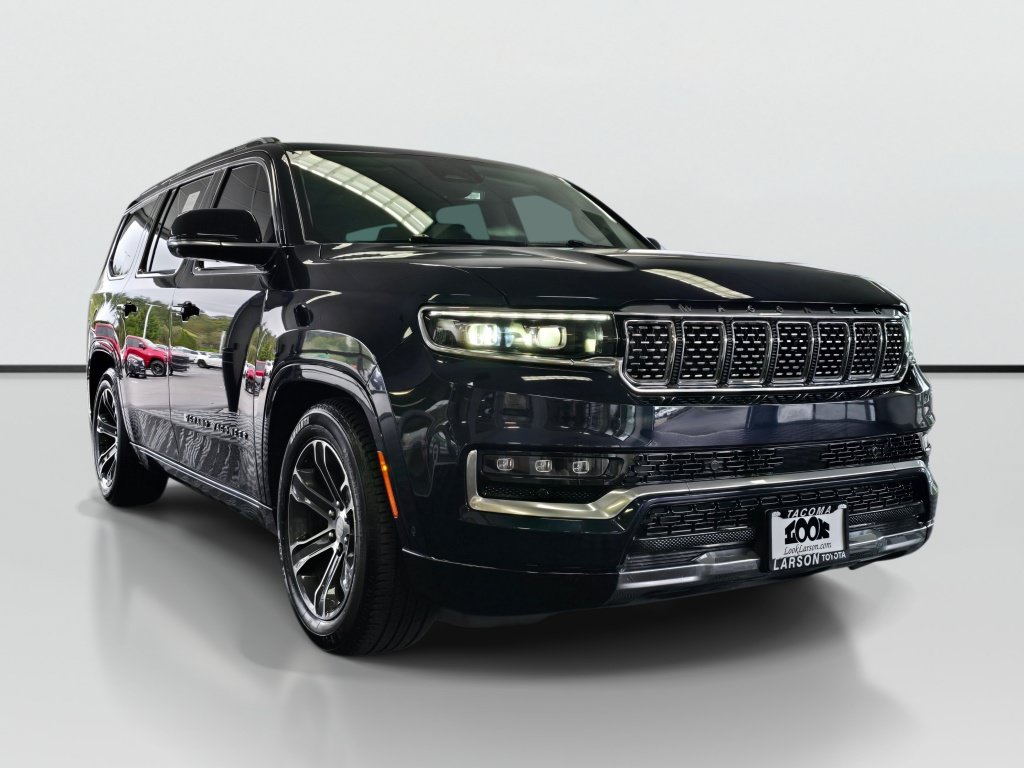 Used 2023 Jeep Grand Wagoneer 4WD image 7