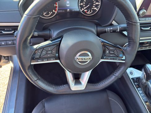 Certified 2020 Nissan Altima 2.5 SV image 16