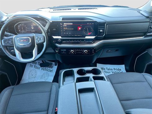 Used 2025 GMC Sierra 1500 Elevation image 23