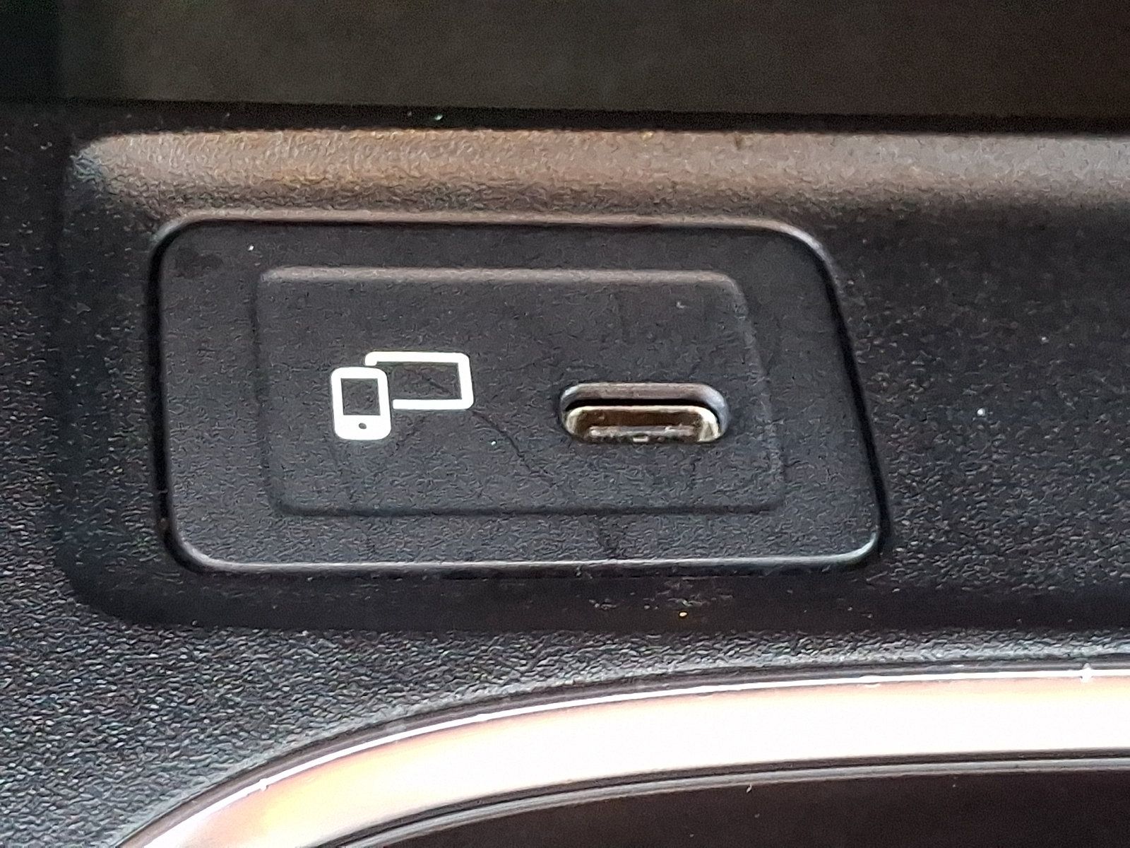 Used 2020 Mercedes-Benz CLA 250 4MATIC image 23