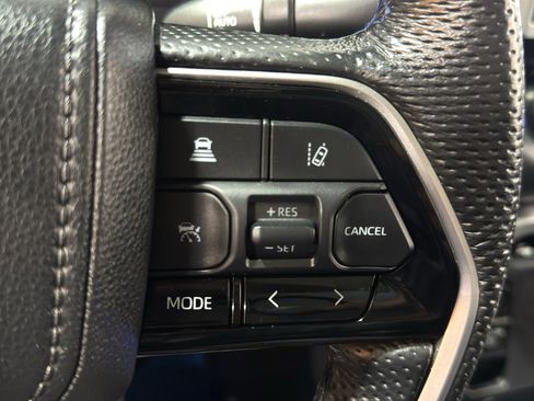 Used 2024 Toyota Tundra Platinum image 25