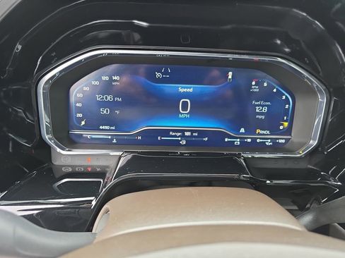 Used 2025 Chevrolet Silverado 1500 LT image 18