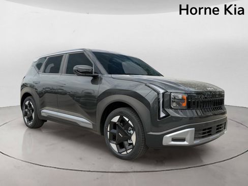 New 2027 Kia Seltos S FWD image 2