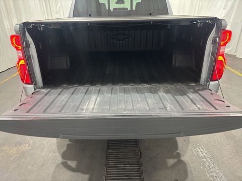 Used 2024 Chevrolet Silverado 1500 LT Trail Boss w/ Convenience Package II image 11