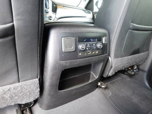 Used 2020 GMC Yukon Denali w/ Denali Ultimate Package image 14