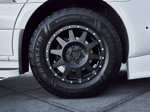 Used 2019 Mercedes-Benz Sprinter 144 image 27