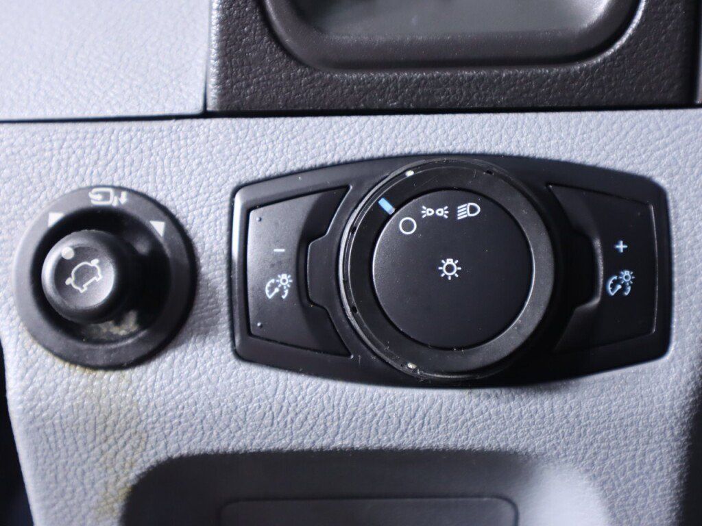 Used 2019 Ford Transit 250 148 High Roof Extended RWD image 10