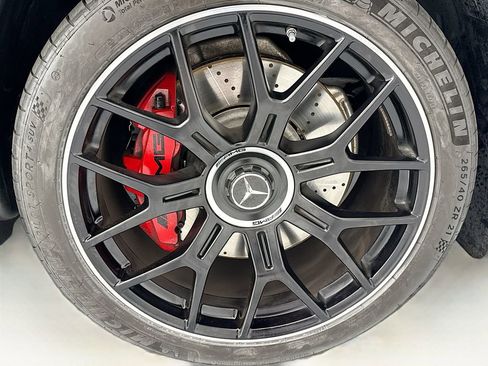Used 2025 Mercedes-Benz GLC 63 AMG S image 31