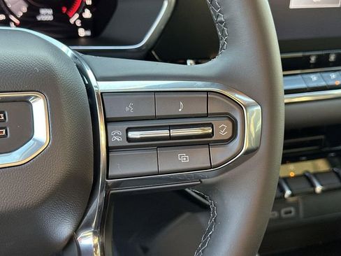 New 2026 GMC Canyon Elevation w/ LPO, Black Badging Package image 10