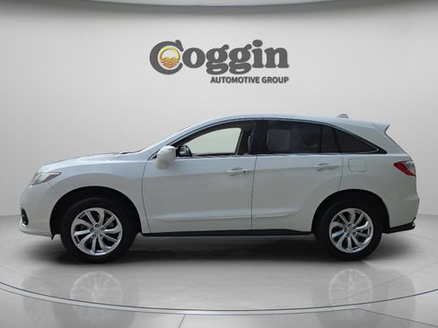 Used 2017 Acura RDX AWD w/ Technology Package image 2