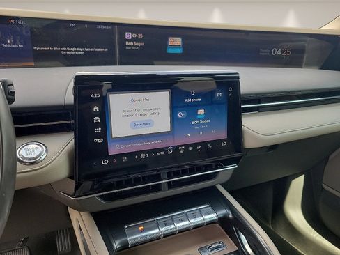 Certified 2024 Lincoln Nautilus Reserve w/ Equipment Group 202A AWD/4WD image 19